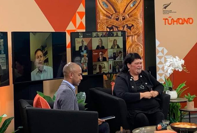 An image of the Minister of Foreign Affairs, Hon Nanaia Mahuta, with MC, Jehan Casinader..