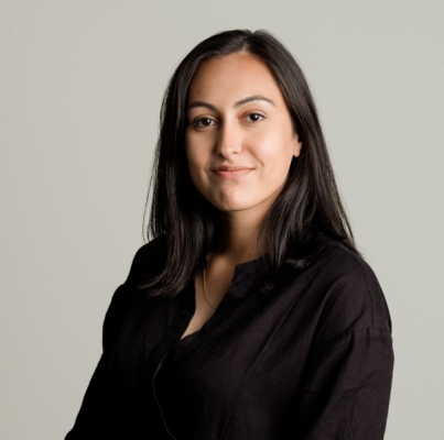 A head shot of Claudia Prasad..