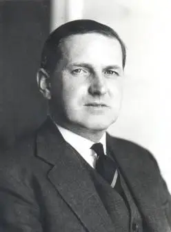 A head shot of Alister McIntosh..