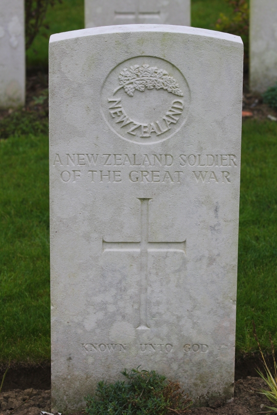Headstone of a New Zealand soldier. 