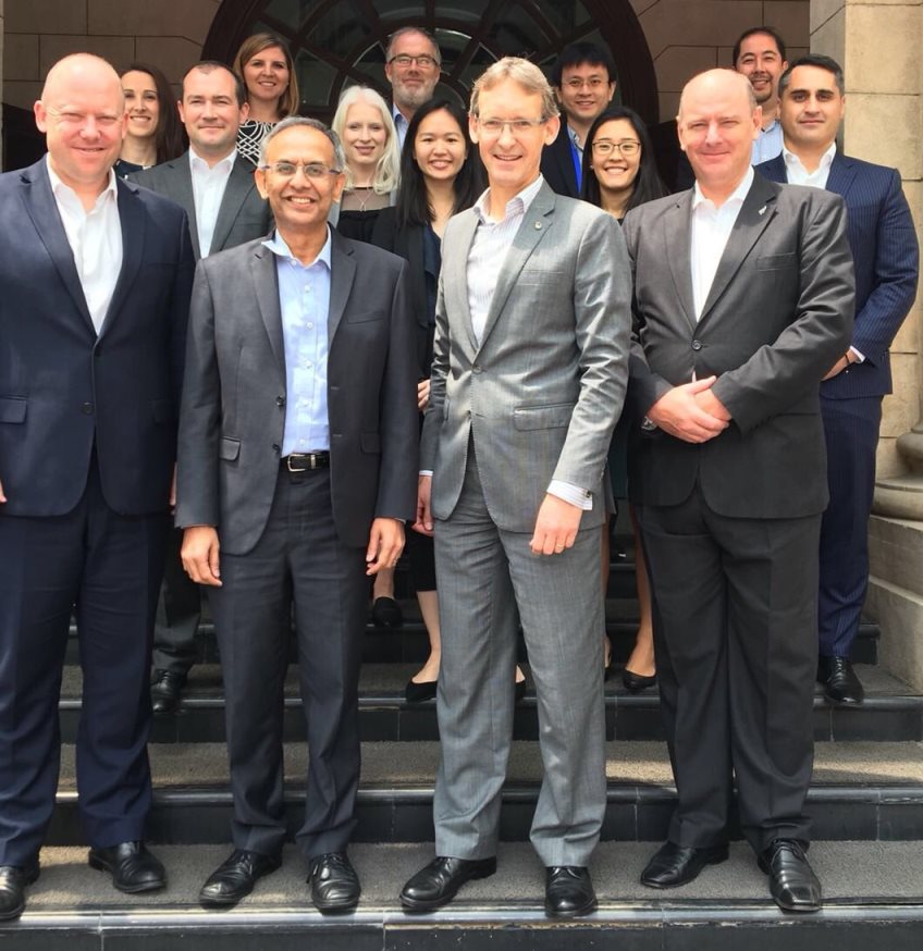 An image of the New Zealand and Singapore delegations at the Singapore Ministry of Foreign Affairs to mark the conclusion of the Enhanced Partnership negotiations. . 